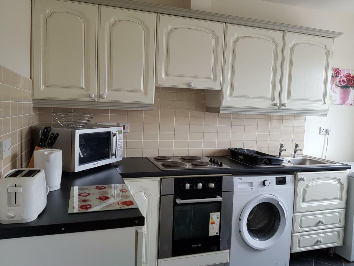 Newcastle Townhouse Apartment Galway Exterior photo